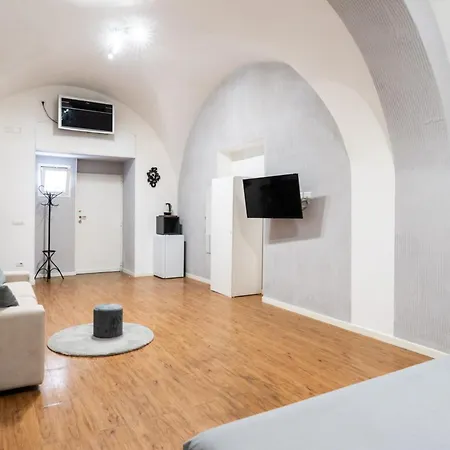 Apartment House Visconti